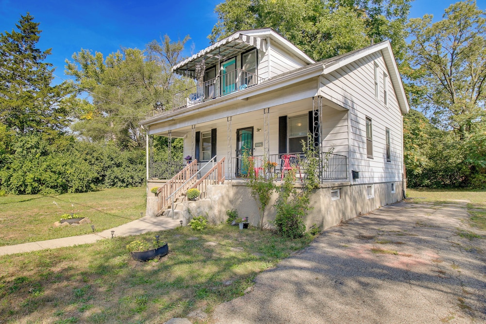 Cincinnati Home Rental w/ Balcony + Fire Pit! view 5