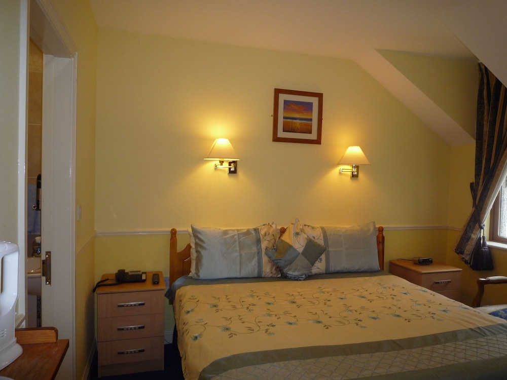 Avlon House Bed & Breakfast view 3