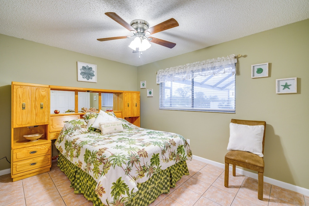 Dock & Dolphin Sightings! Cape Coral Family Escape