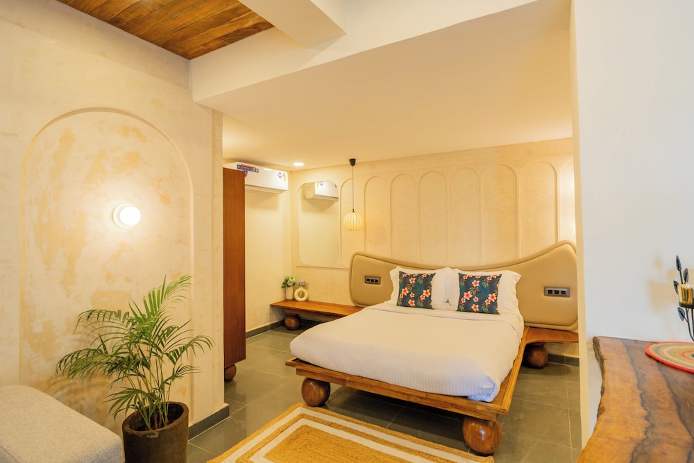 La Vaiencia Luxury Apartments
