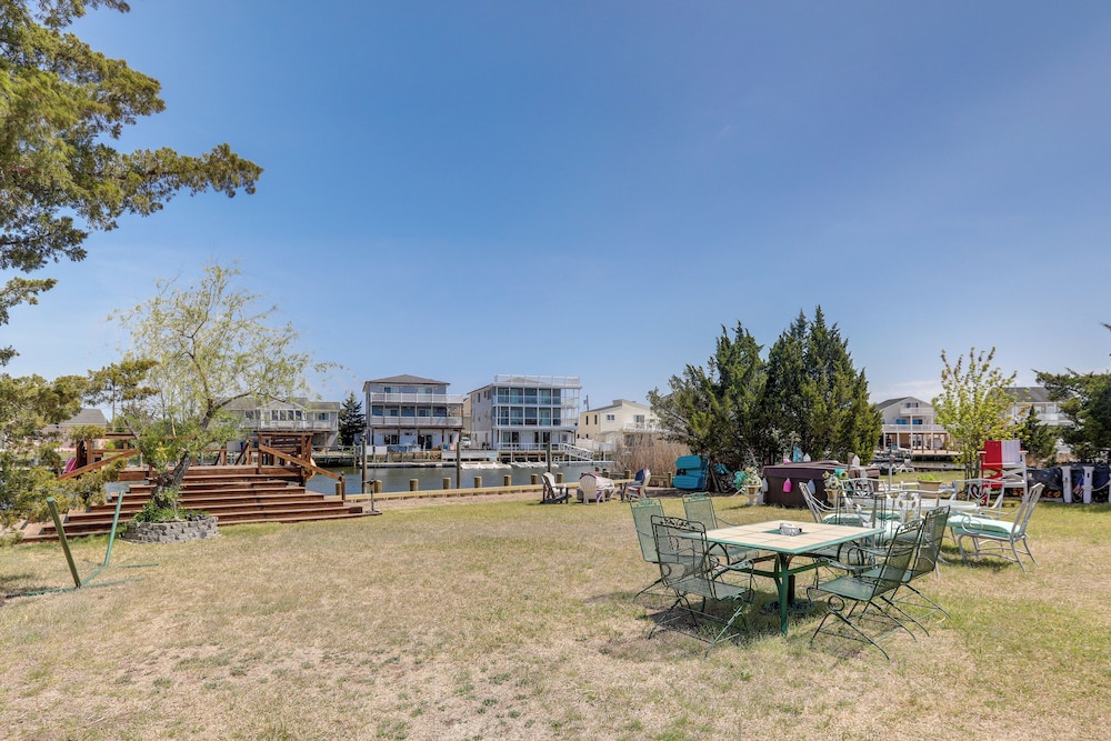 Deck & Dock: Home in Little Egg Harbor Township