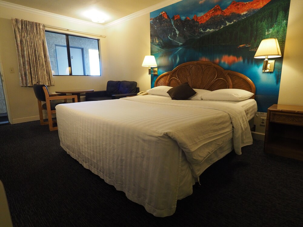 Grand Inn