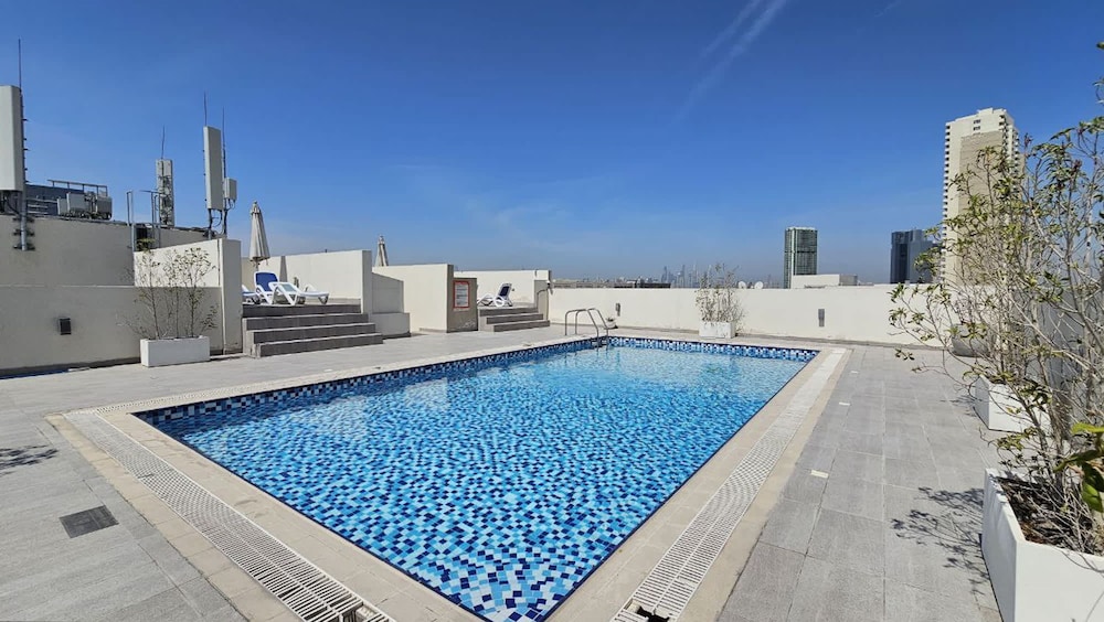 Heart-captivating Studio in Shamal Waves 2