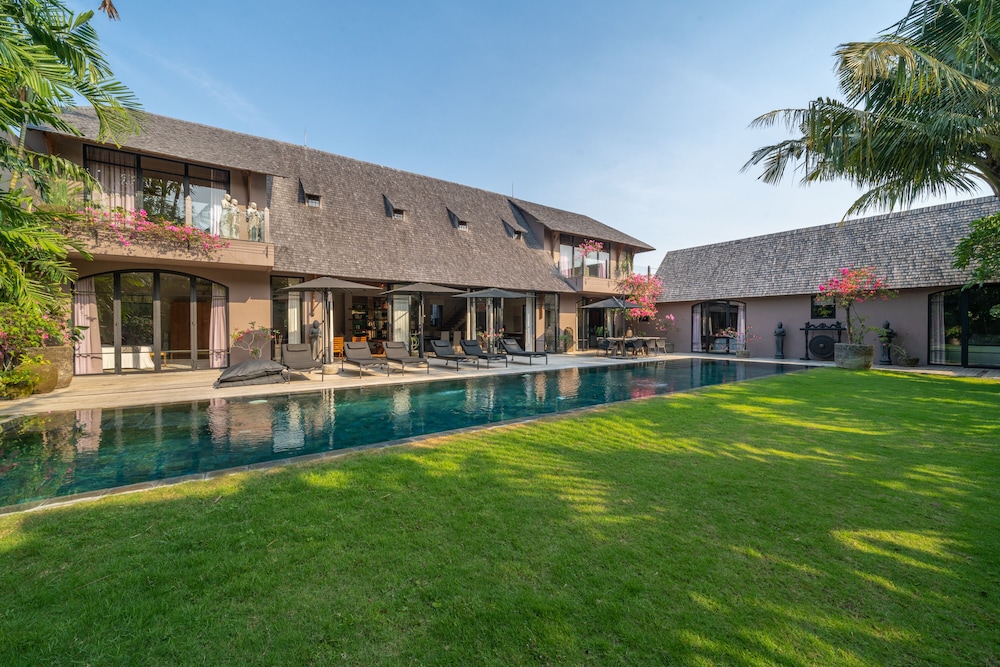 Villa Nehal