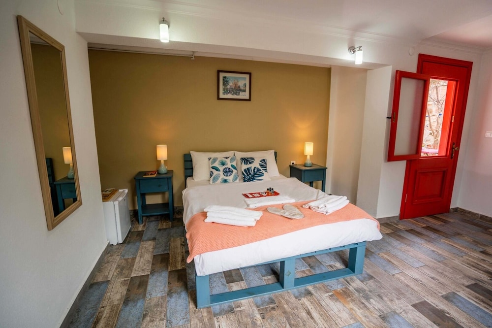 Cunda Ada Kızı Otel view 3