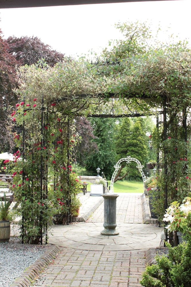 Bentley Brook Inn