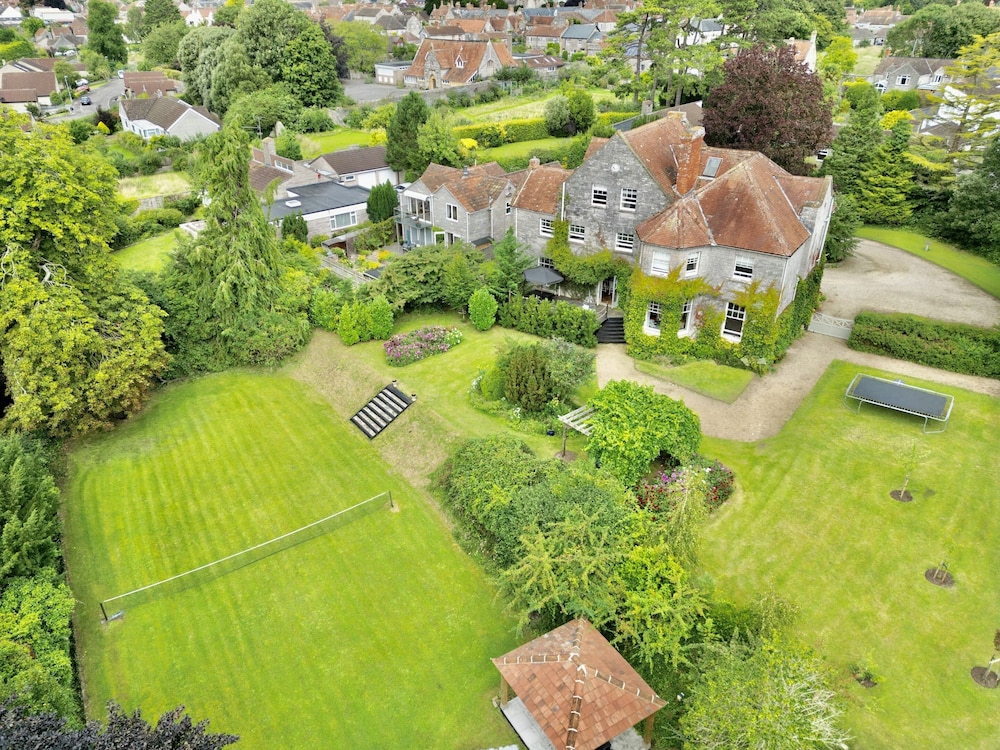 The Mount Somerton