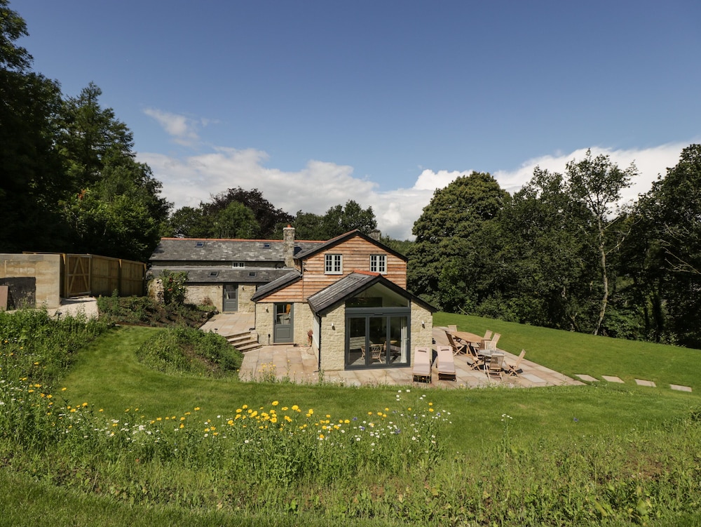 Hillside Cottage