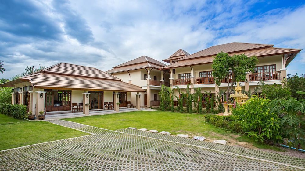 Oh Amphawa Boutique Resort
