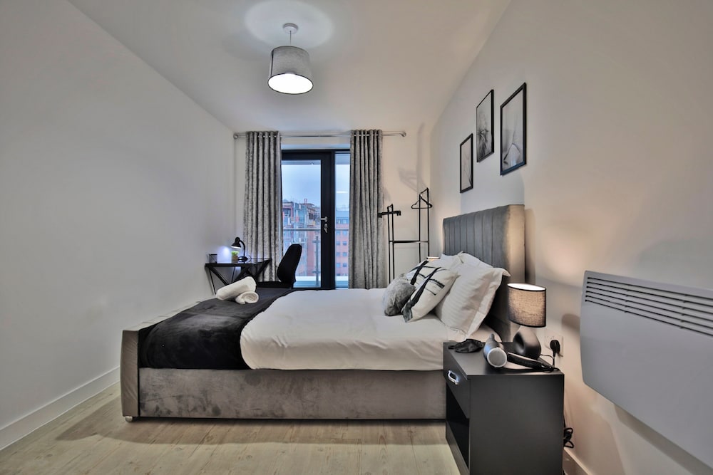 Manchester - 2-bed Apartment - Sleeps 4 - Wifi