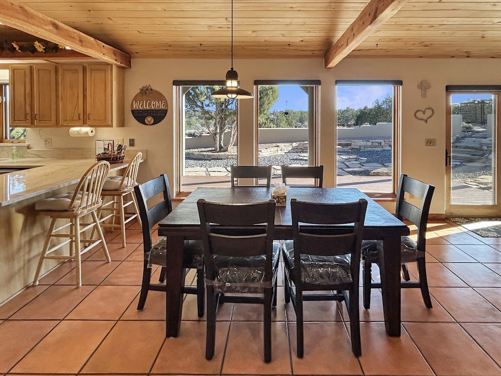Whispering Deer Retreat 3 Bedroom Home
