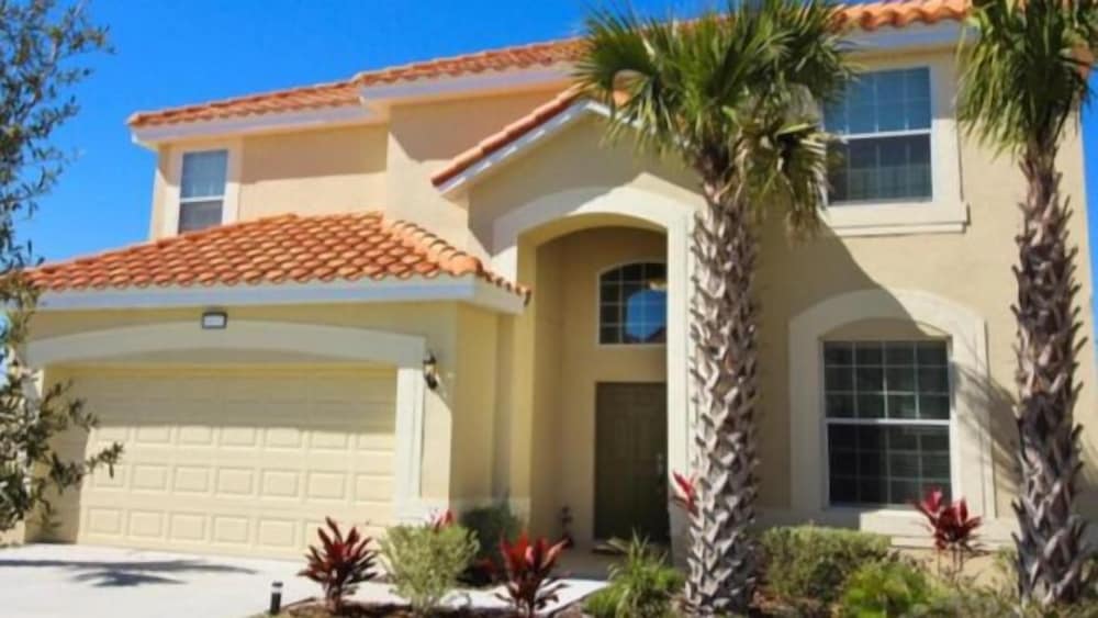 Dream Vacation Home With CDC Cleaning Standards! Stunning and Spacioud 6BD Villa Near Disney! #6av350 - Image 1