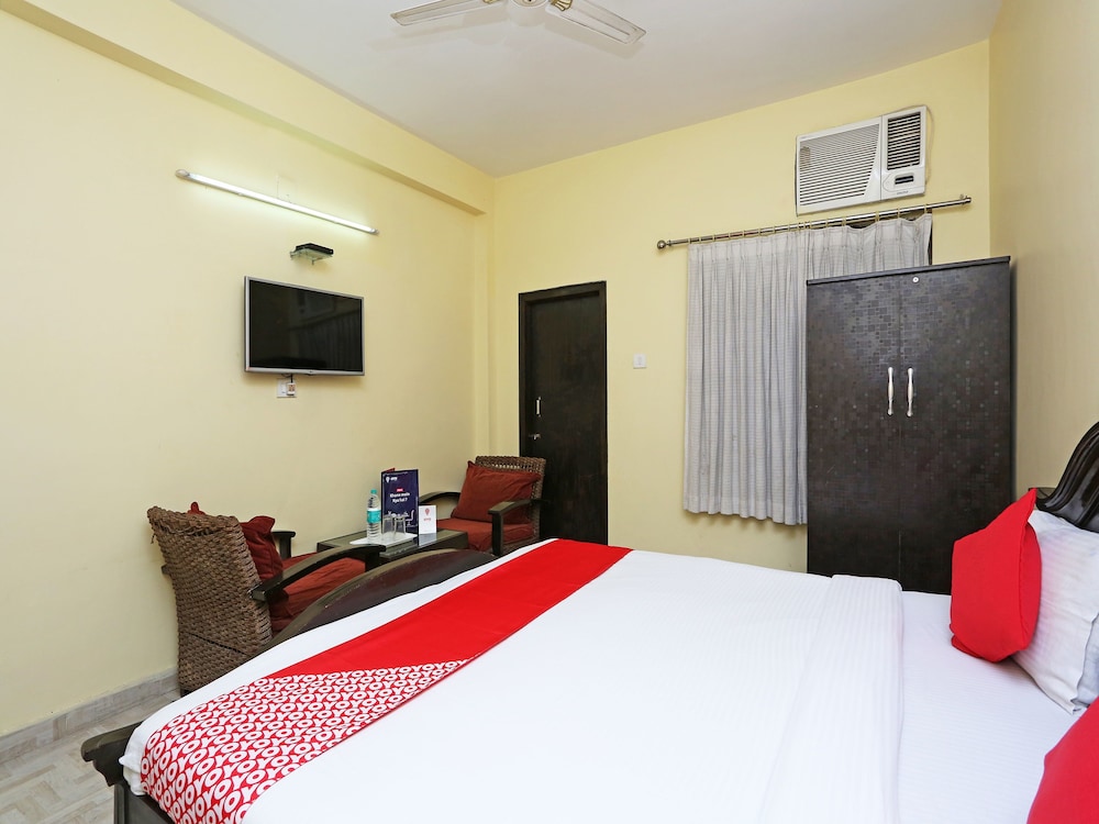 OYO 1949 Hotel Surya Garden