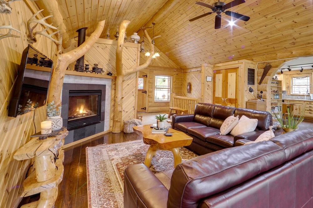 Rustic Tustin Cabin on 7 Acres w/ Fire Pit  Porch - Property Image 41