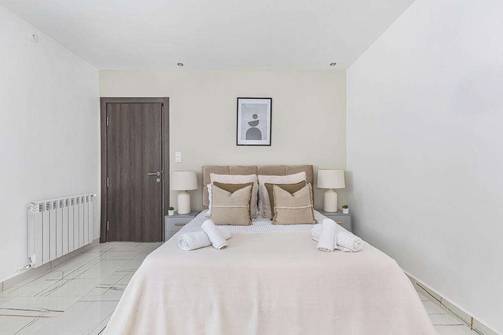 Appartement de 3 pieces a Birkhadem