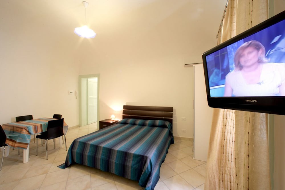 Flavica Home Holiday