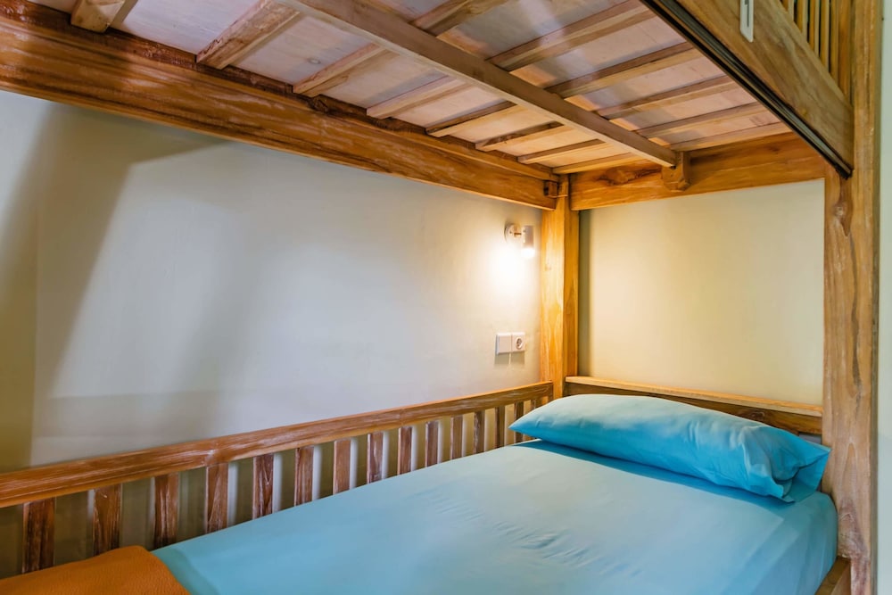 Lembongan Hostel