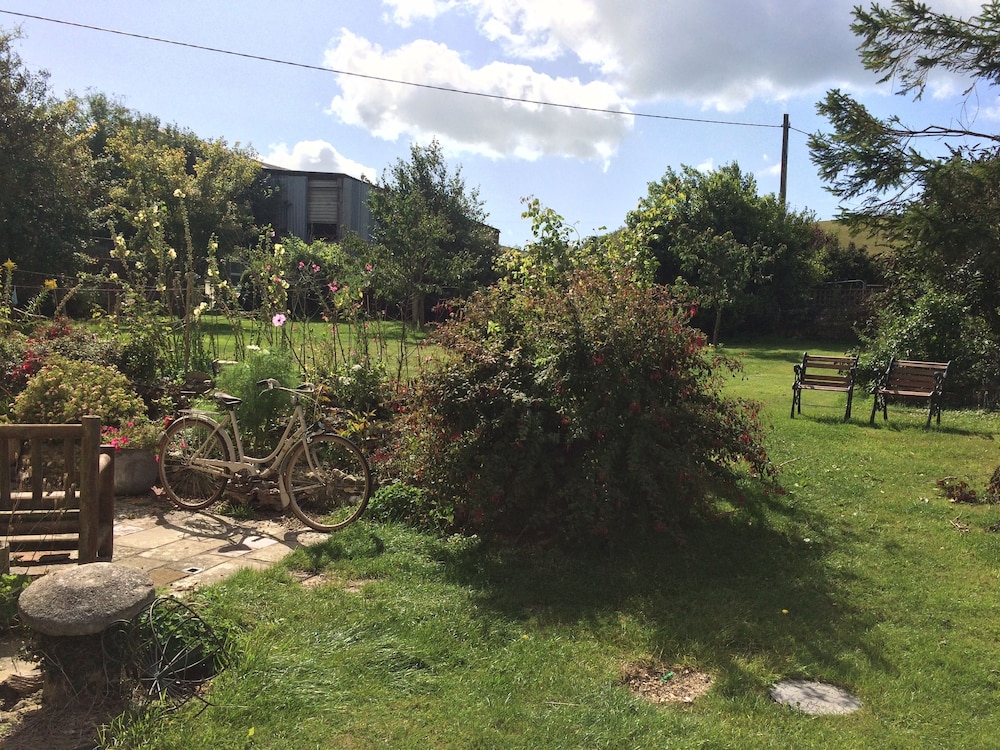 Belhuish Farmhouse view 3