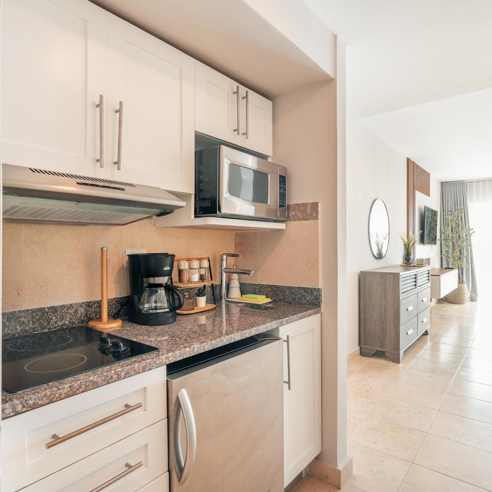 Modern Studio With Ocean View in Punta Palmera