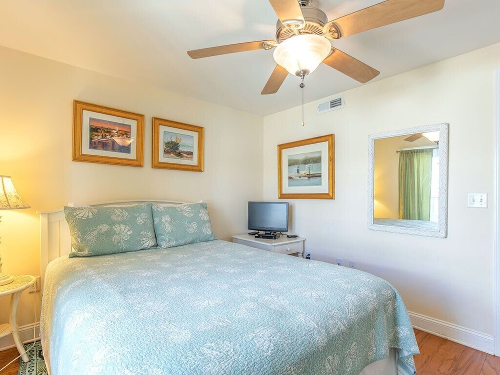 Captains Watch 1 by Tybee Vacation Rentals view 4