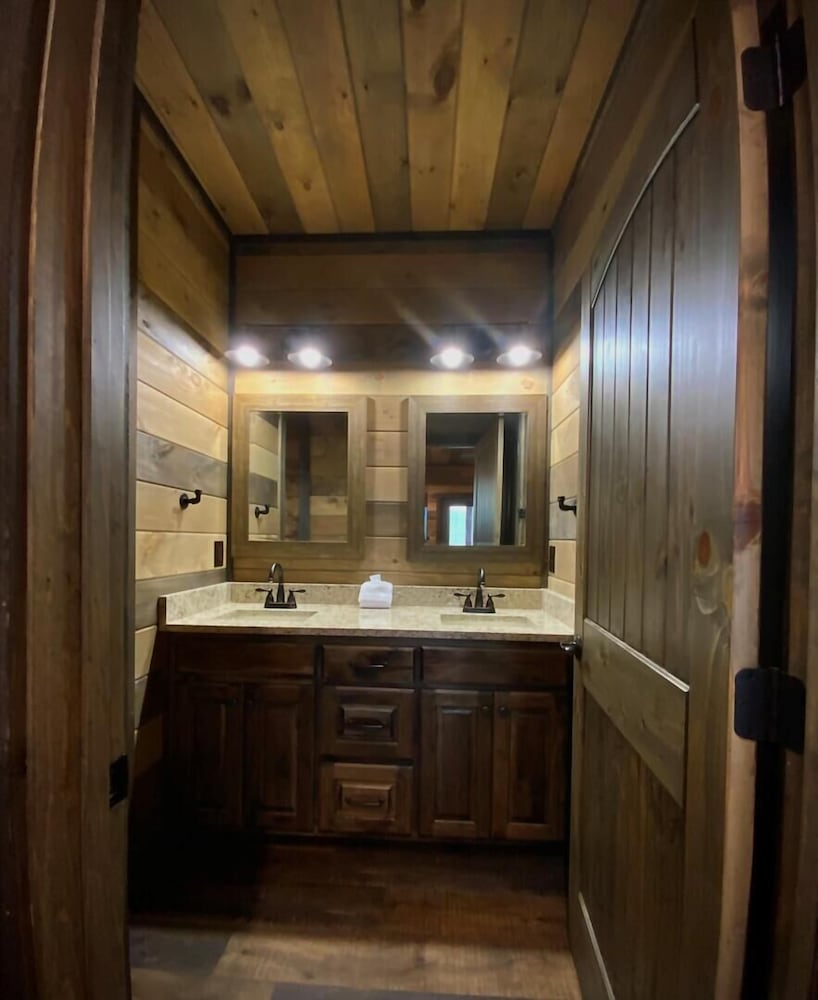 Coal Camp Lodge