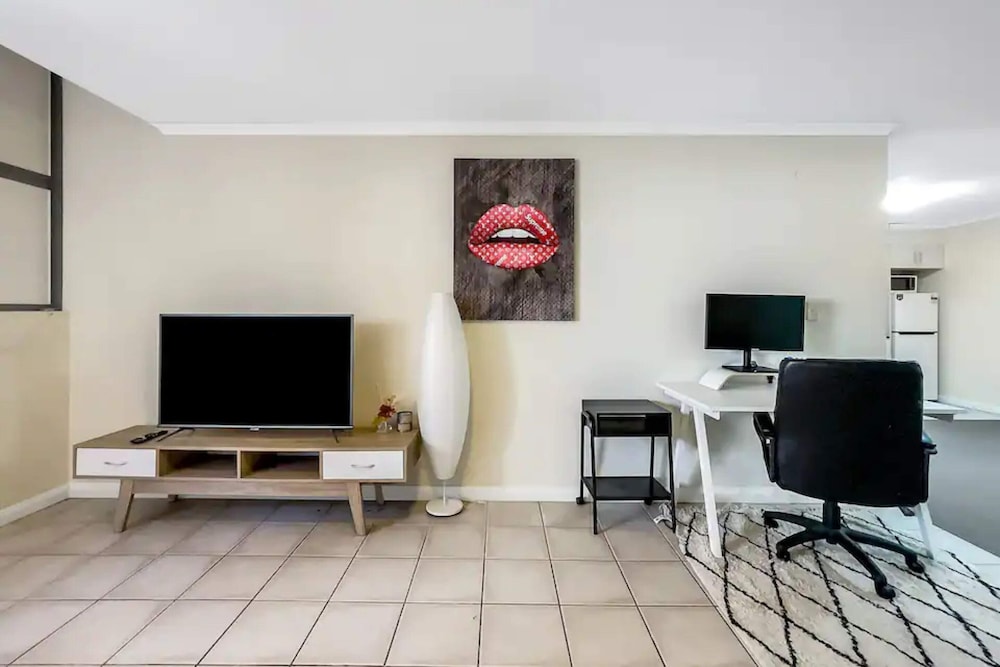 1BR Apartment Near Trendy Zetland