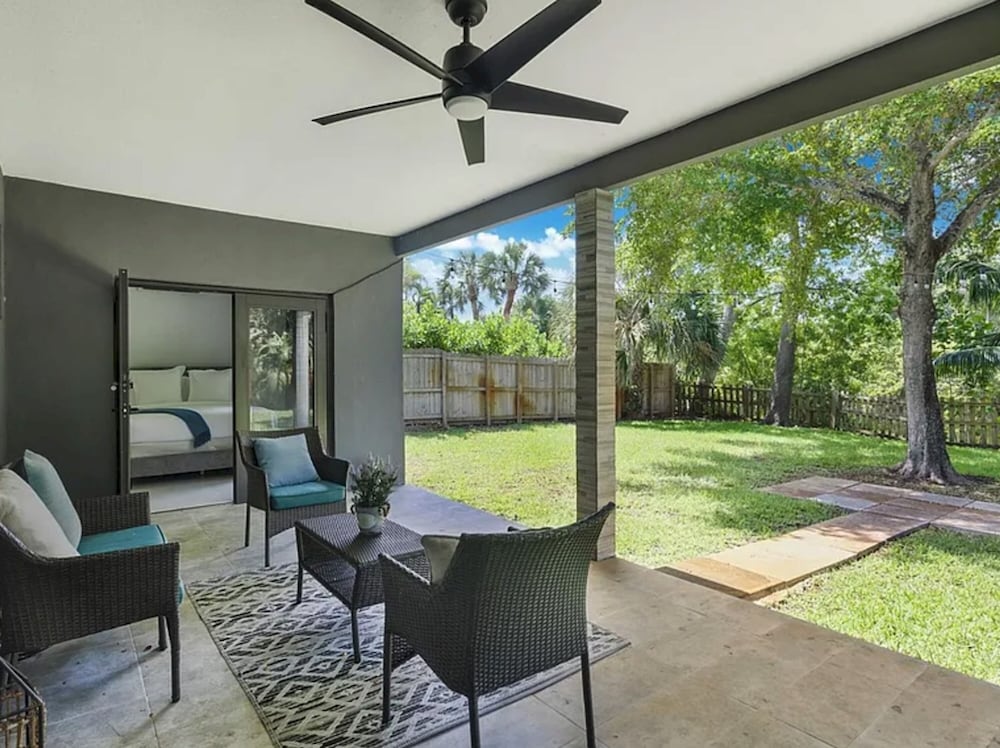 Stylish 4BR 2BA Home w Spacious Backyard in Vibrant Wilton Manors