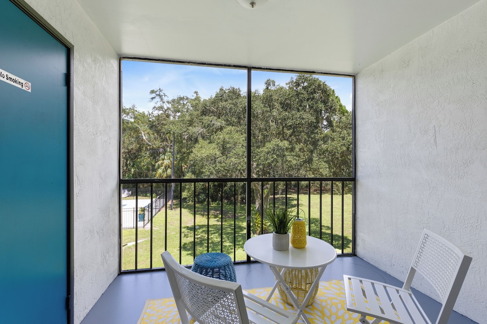 Oasis Apartment Homes