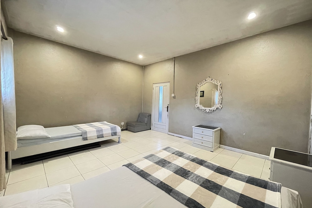 Villa 325 By Zuzu