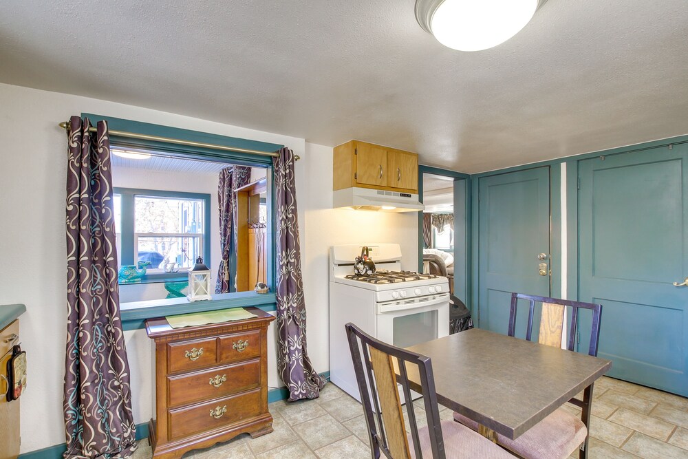 Colorful Cottage w/ Hot Tub - Steps to Long Lake! view 5