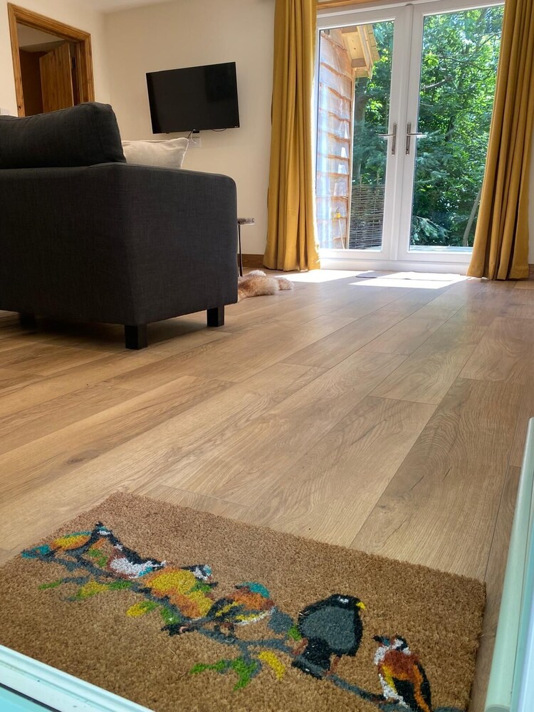 Hayne Barn Estate - Private Estate : 6 Eco Lodges - 1 Studio