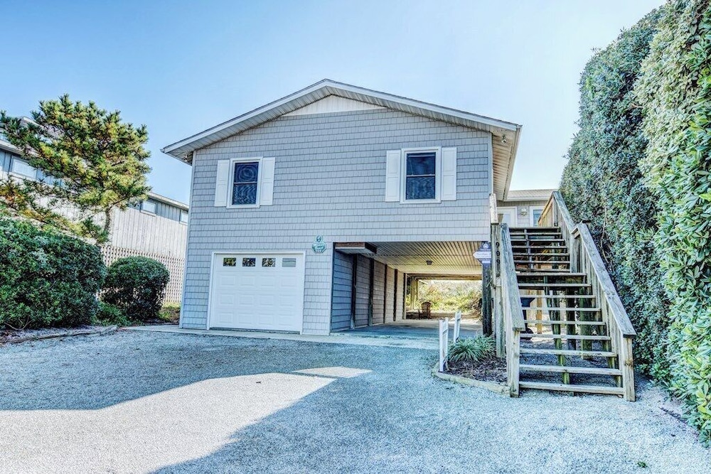 Kirk's Mema's Beach by Topsail Realty