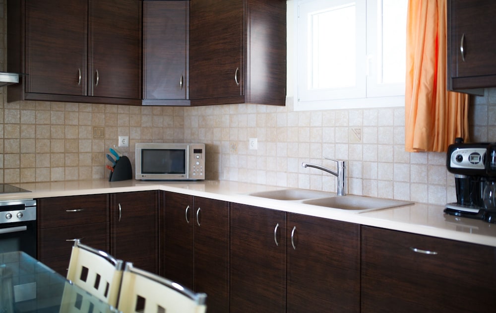 Calm Wave Villas en Lefkada — kitchen