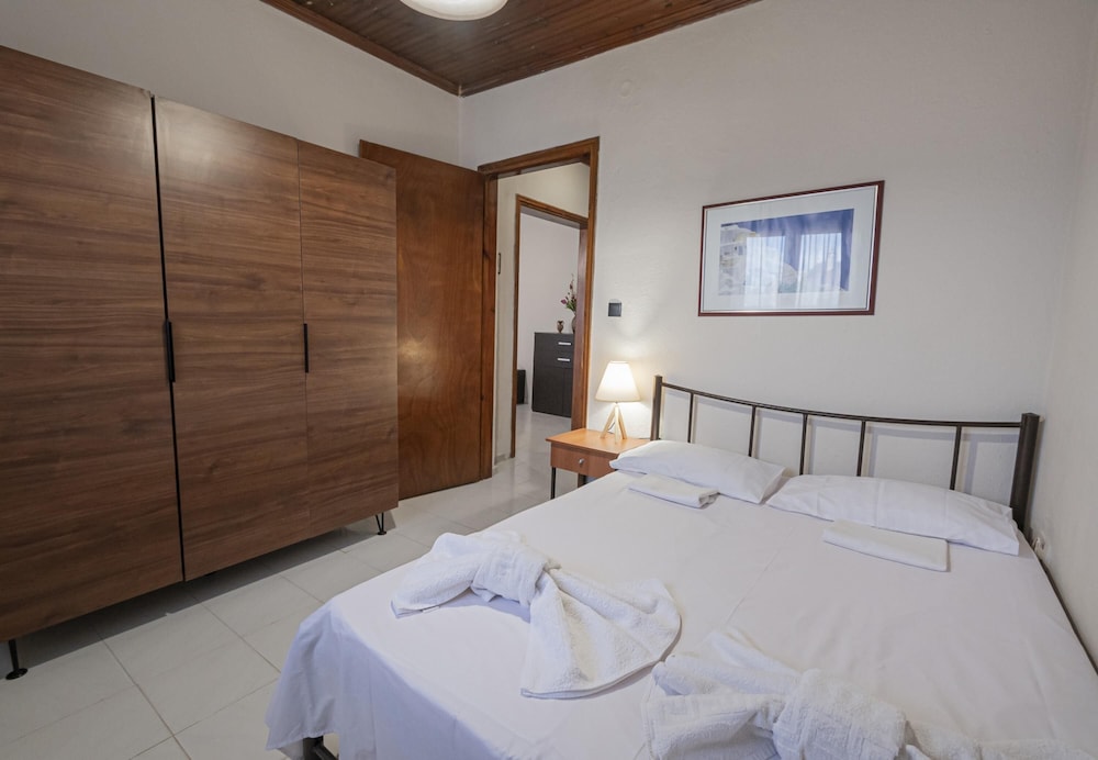 Dimis Right House by Rentals Pro photo 2