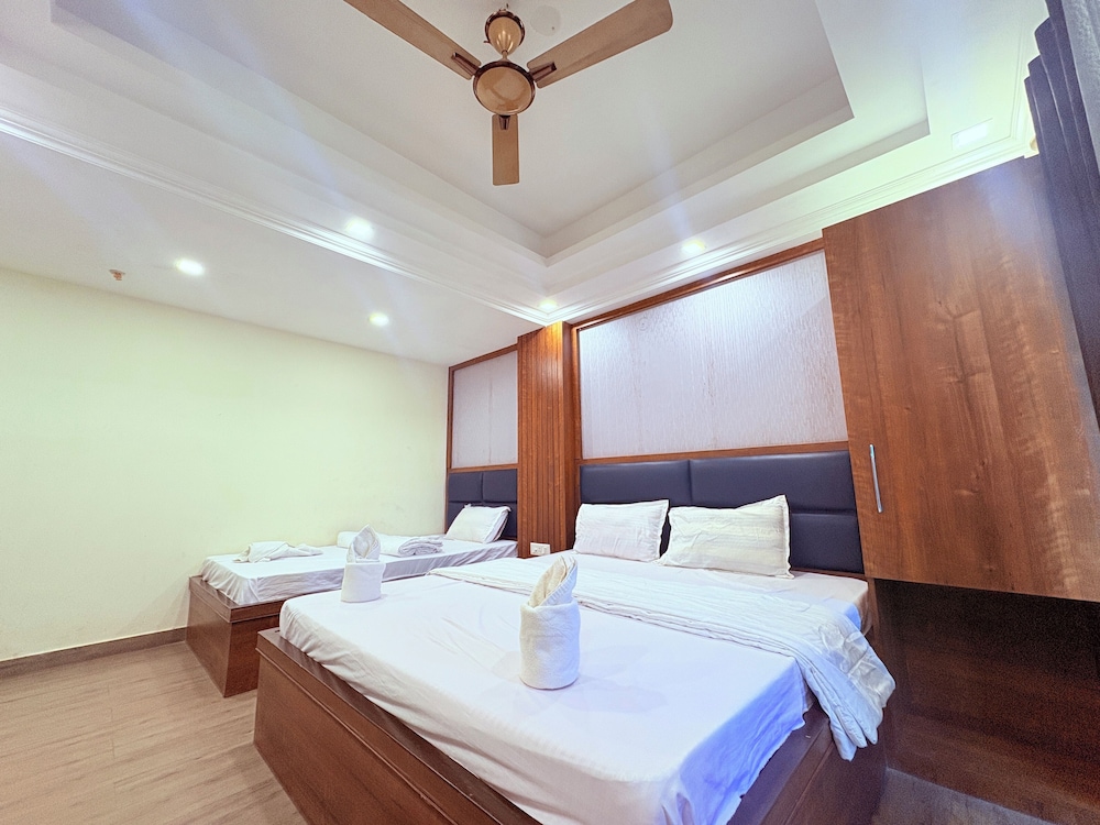 Hotel Jairam Way Bay