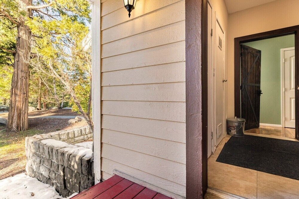 Lake Arrowhead Villas
