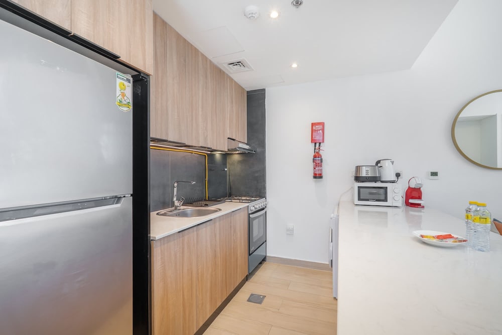 Stunning Studio in Regina Tower With Five Hotel View