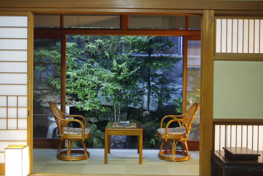 Kobayashiya