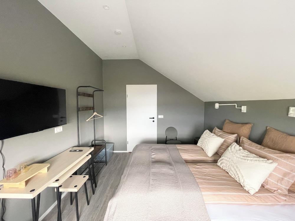 Lindarholl Guesthouse
