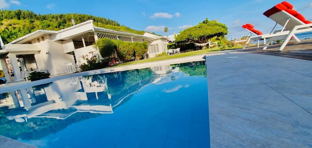 Le Ficus Iti - Belle Villa Bord de mer et Piscine