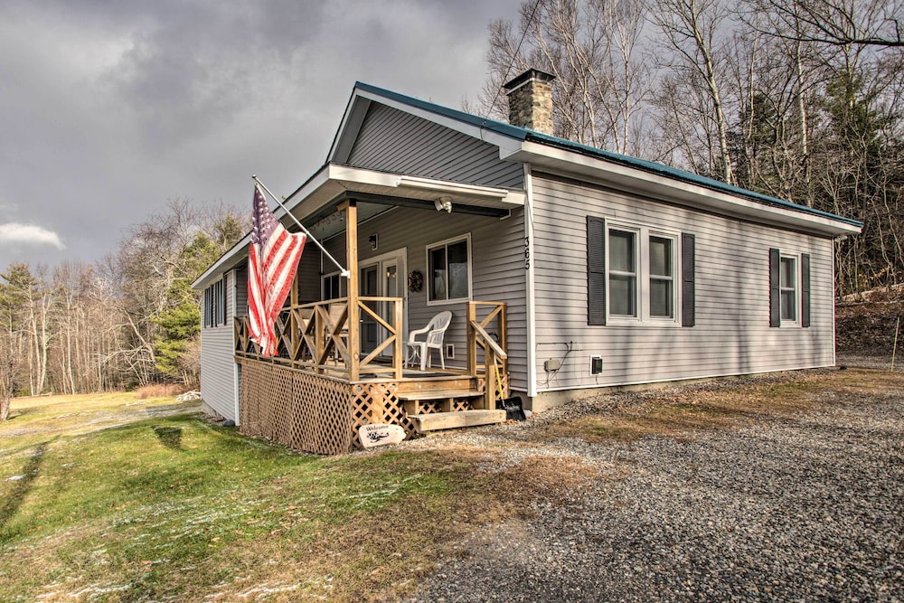 Spacious Bethlehem Mountaintop Home w/ Deck & View