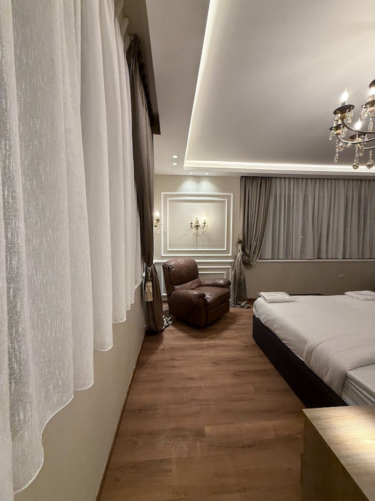 Charming Amman Apartment With Electric Heating & Wifi