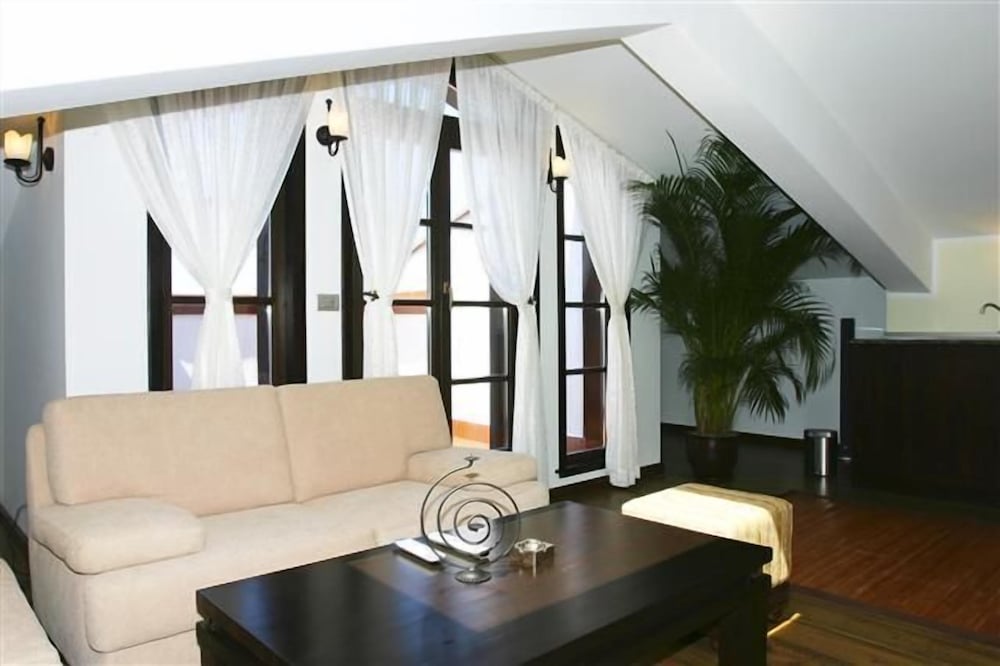 Trinity Sea Residence Nessebar