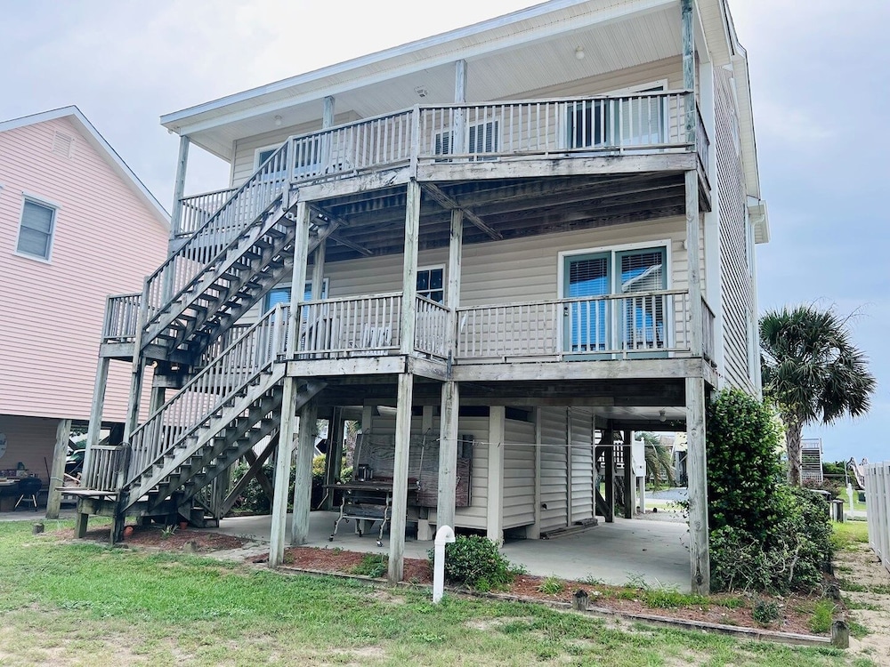 Le Tournesol 4 Bedroom Home by RedAwning - Property Image 22