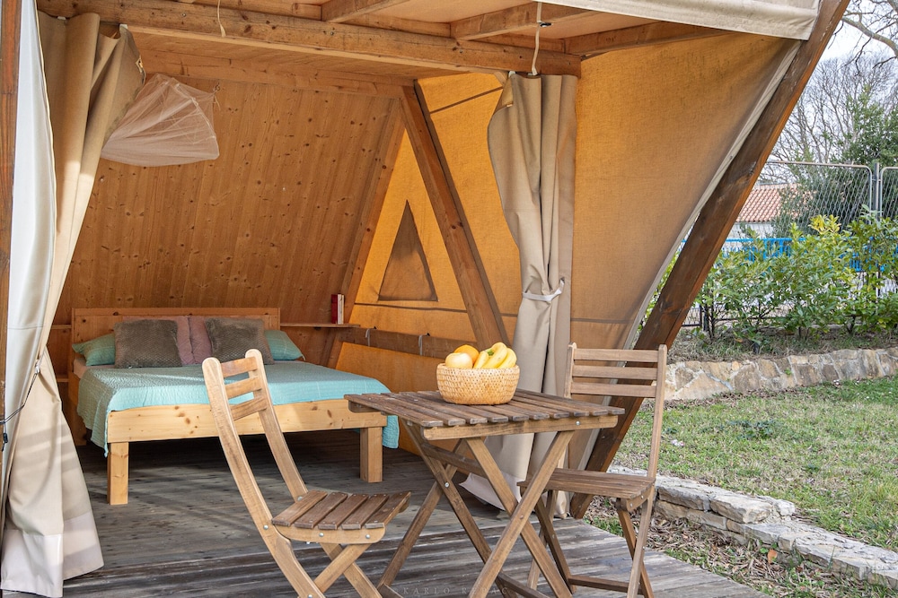 French Nateko Glamping Tent