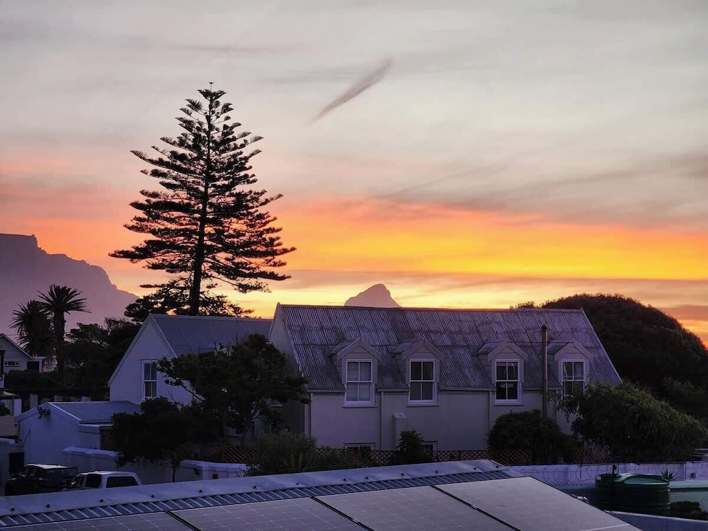 Flamingo Villa at Beach - Pool - Luxury - Solar Back Up