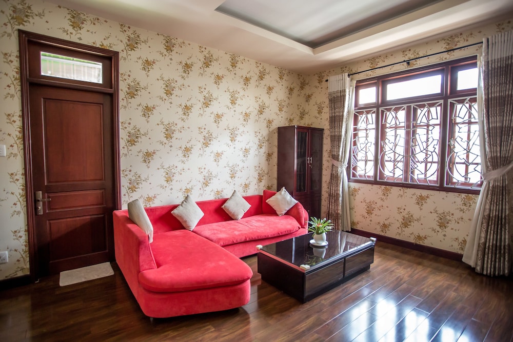 MH Villa