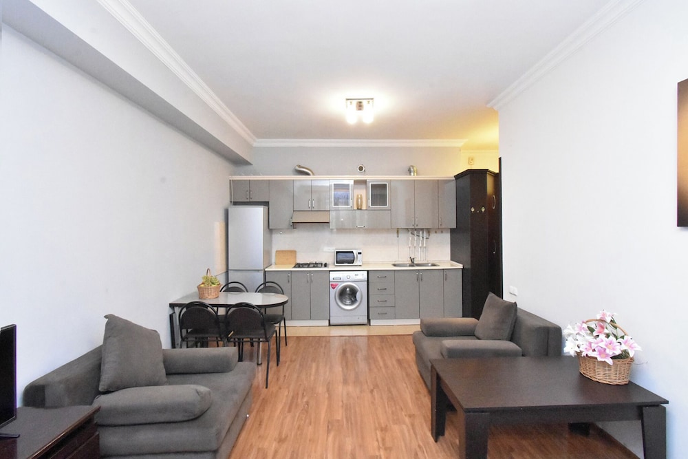 Apartment on Argishti street