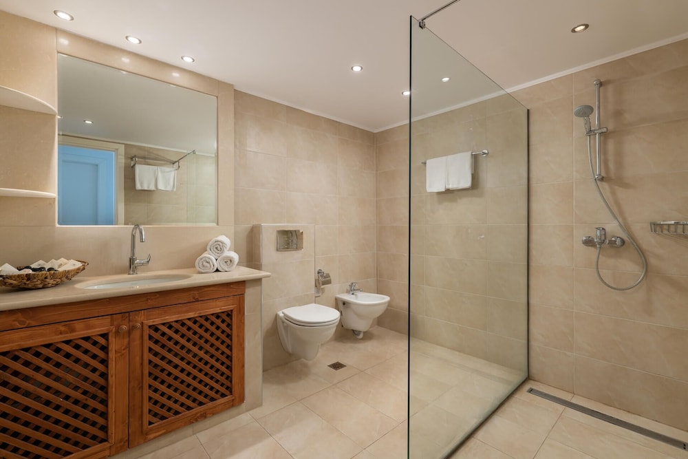 Arte Suites Pefki