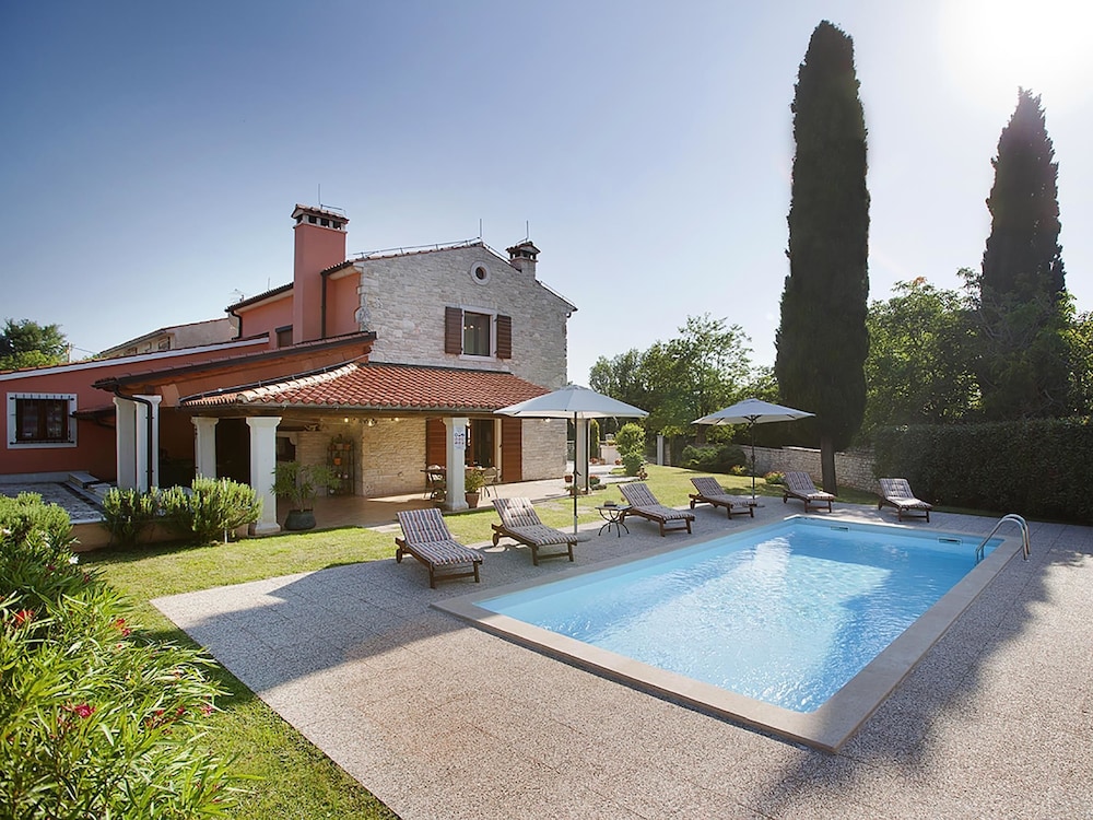 Istrian Villa Fendi Rebici view 3
